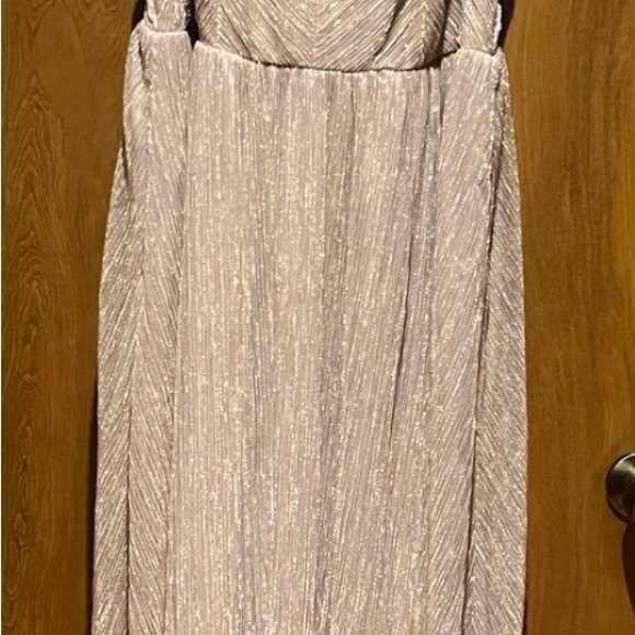 Torrid Blush Pink Tea Length Fluted Dress 0 - Picture 6 of 8